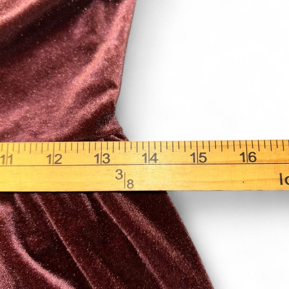 Urban Outfitters Emmabella Purple Velvet Straight-Neck Jumpsuit Size S - Picture 6 of 9